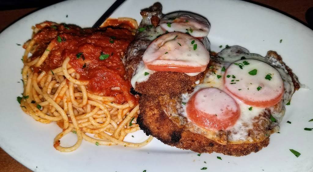 Eddies Pizzeria Cerino | restaurant | 7305 Broadview Rd, Seven Hills, OH 44131, USA | 2162366007 OR +1 216-236-6007