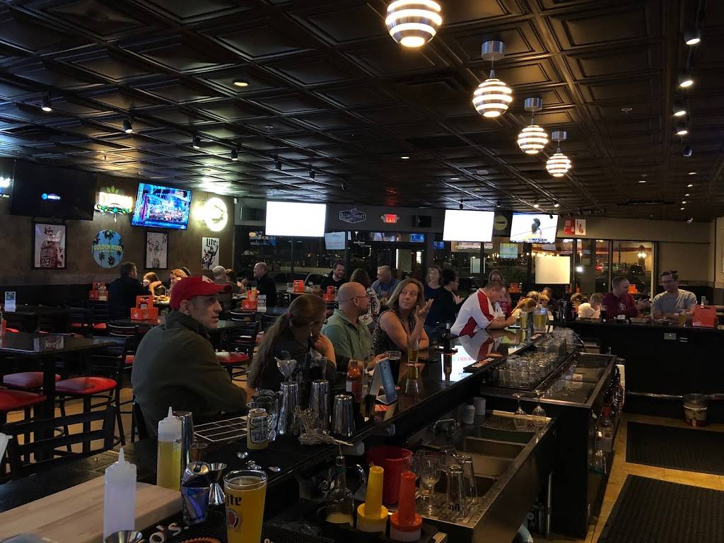 Apps & Tapps Sports Bar And Grill Safety Harbor | restaurant | 2454 N McMullen Booth Rd suite 103, Clearwater, FL 33759, USA | 7274377549 OR +1 727-437-7549