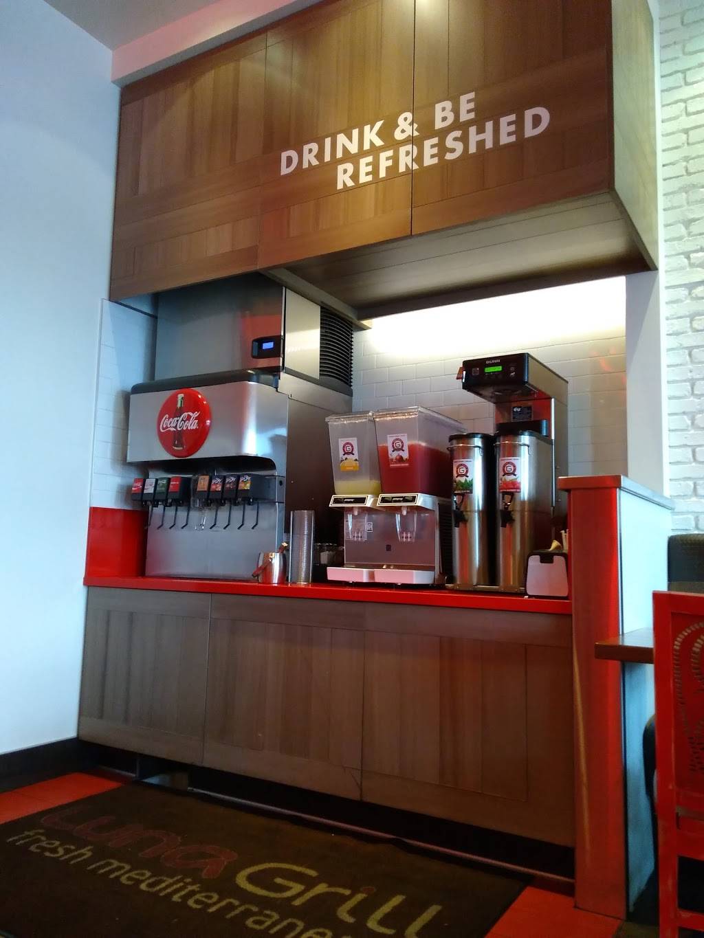 Luna Grill | restaurant | 14727 Pomerado Rd, Poway, CA 92064, USA | 8586795862 OR +1 858-679-5862