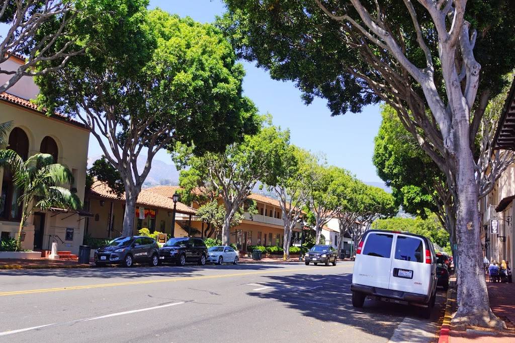 South Coast Deli-Carrillo | meal takeaway | 10 E Carrillo St, Santa Barbara, CA 93101, USA | 8058454600 OR +1 805-845-4600