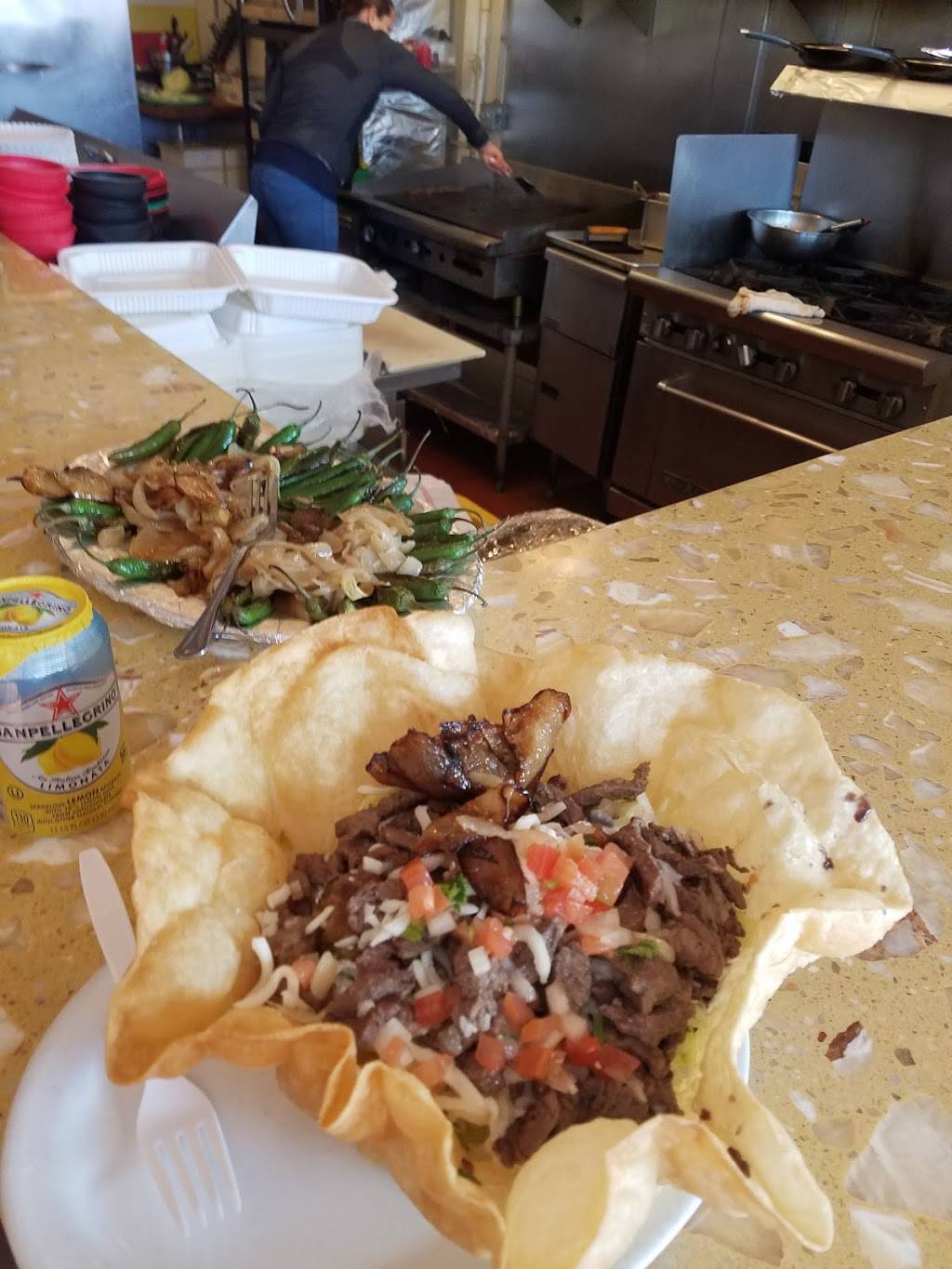 Nikkos Mexican Grill | restaurant | 314 Arguello St, Redwood City, CA 94063, USA | 6505498151 OR +1 650-549-8151