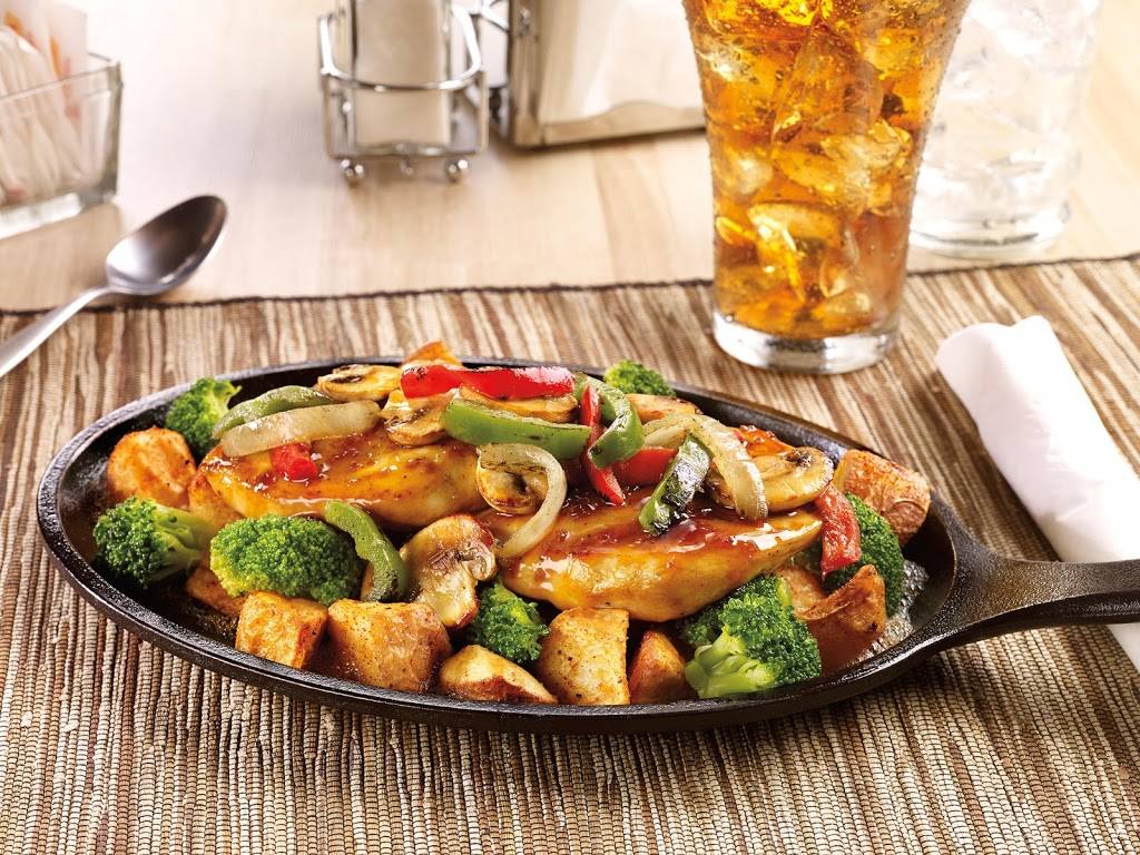 Dennys | restaurant | 4445 Main St, Buffalo, NY 14226, USA | 7168394749 OR +1 716-839-4749