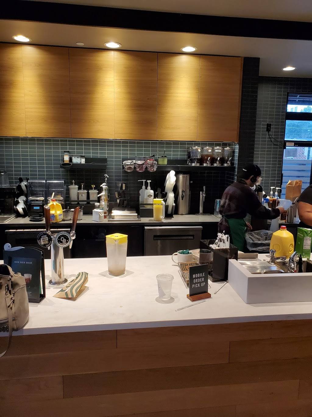 Starbucks | cafe | 2321 N Druid Hills Rd NE, Atlanta, GA 30329, USA | 4043212630 OR +1 404-321-2630
