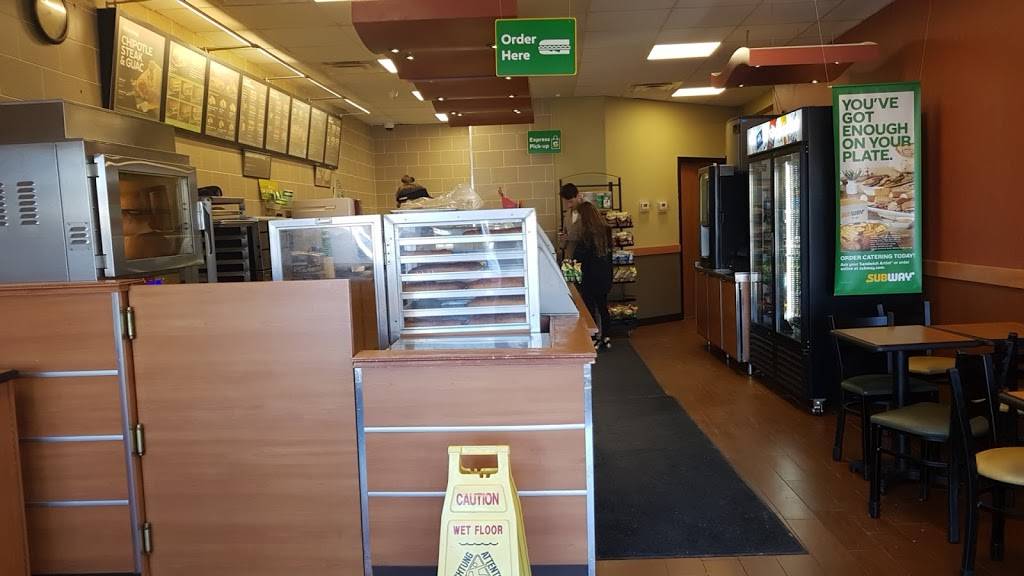 Subway Kanata | meal takeaway | 500 Hazeldean Rd, Kanata, ON K2L 2B5, Canada | 6138315050 OR +1 613-831-5050