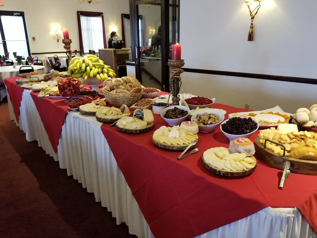 Beira Alta Restaurant | restaurant | 826 Plymouth Ave, Fall River, MA 02721, USA | 5086722921 OR +1 508-672-2921