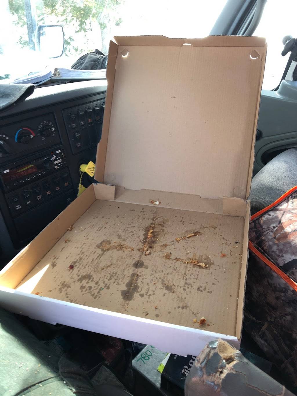 Renfrew Pizzaria | restaurant | 98 Raglan St S, Renfrew, ON K7V 1P8, Canada | 6134329898 OR +1 613-432-9898