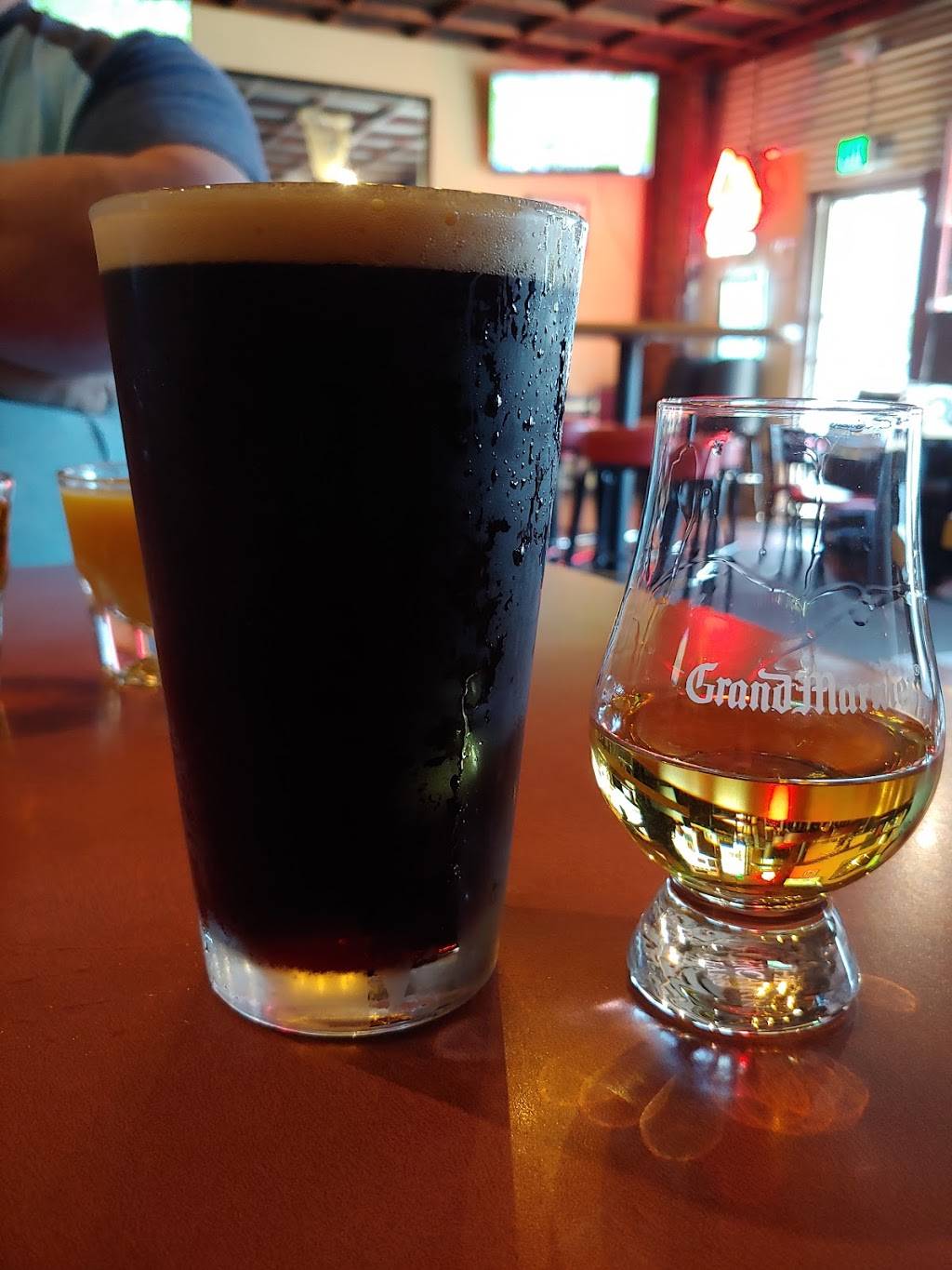 Kilted Spirits | restaurant | 1926 Main St, Washougal, WA 98671, USA | 3608447186 OR +1 360-844-7186