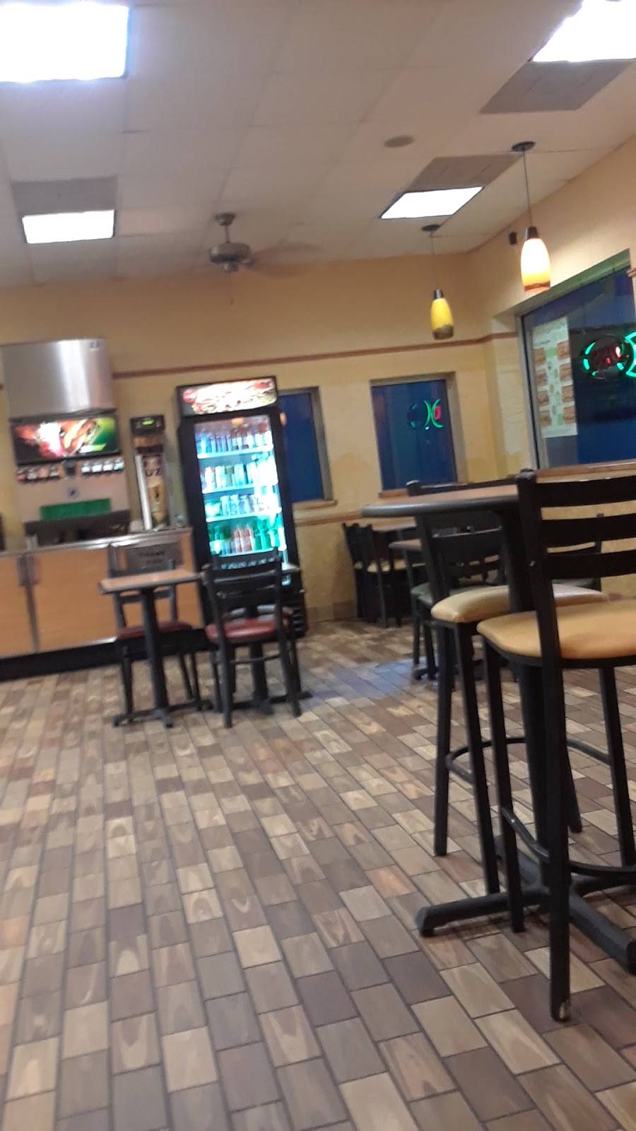 Subway | restaurant | 810 Airline Blvd, Portsmouth, VA 23707, USA | 7573993595 OR +1 757-399-3595