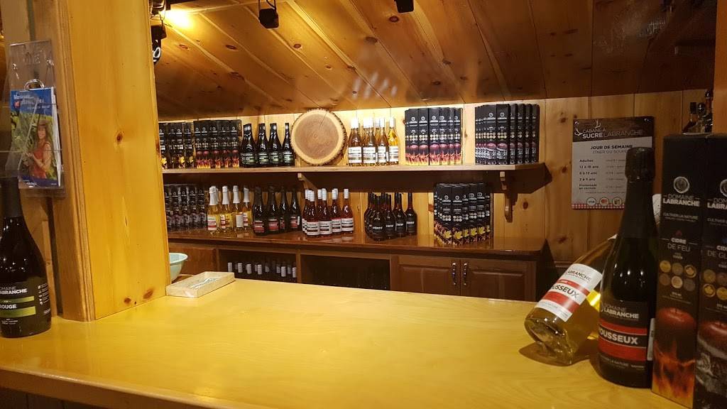 Domaine Labranche | restaurant | 565 Rang Saint-Simon, Saint-Isidore-de-Laprairie, QC J0L 2A0, Canada | 4504542045101 OR +1 450-454-2045 ext. 101