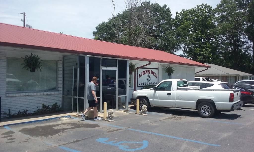 Sardis Lions Den | restaurant | 1075 Sardis Dr, Boaz, AL 35956, USA | 2565932936 OR +1 256-593-2936