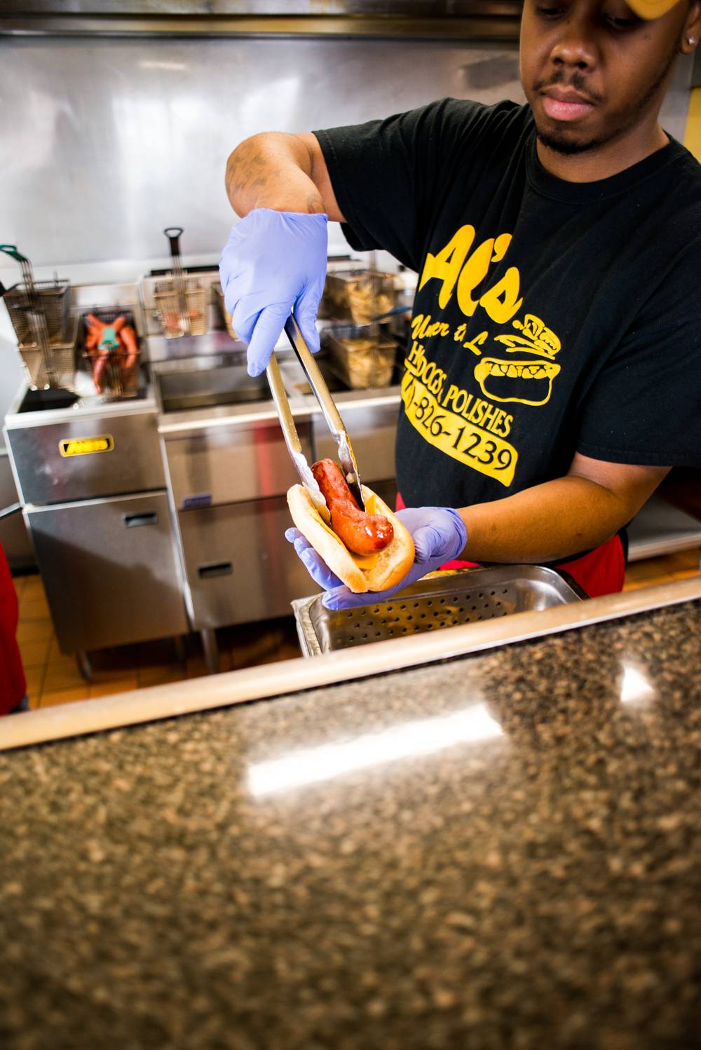 Als Under the L | restaurant | 2908 W Lake St, Chicago, IL 60612, USA | 7738261239 OR +1 773-826-1239