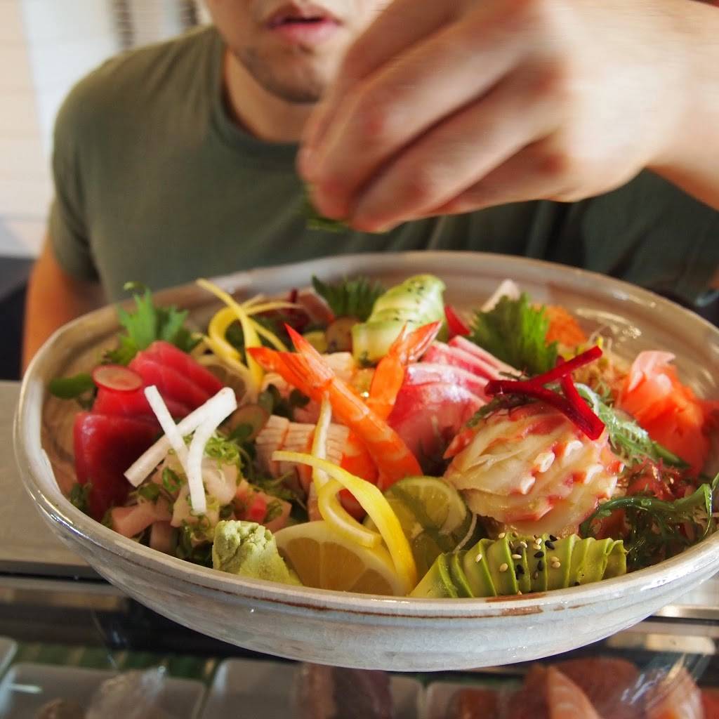 Maru Sushi & Grill | restaurant | 1500 W Lake Lansing Rd, East Lansing, MI 48823, USA | 5173371500 OR +1 517-337-1500