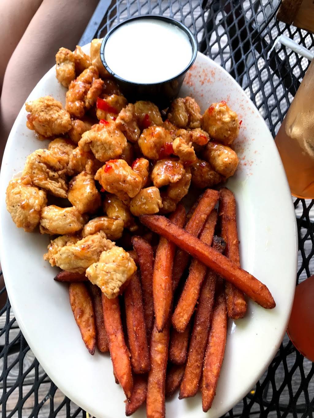 Swampys Bar & Grille | restaurant | 19773 E Pennsylvania Ave, Dunnellon, FL 34432, USA | 3525474777 OR +1 352-547-4777