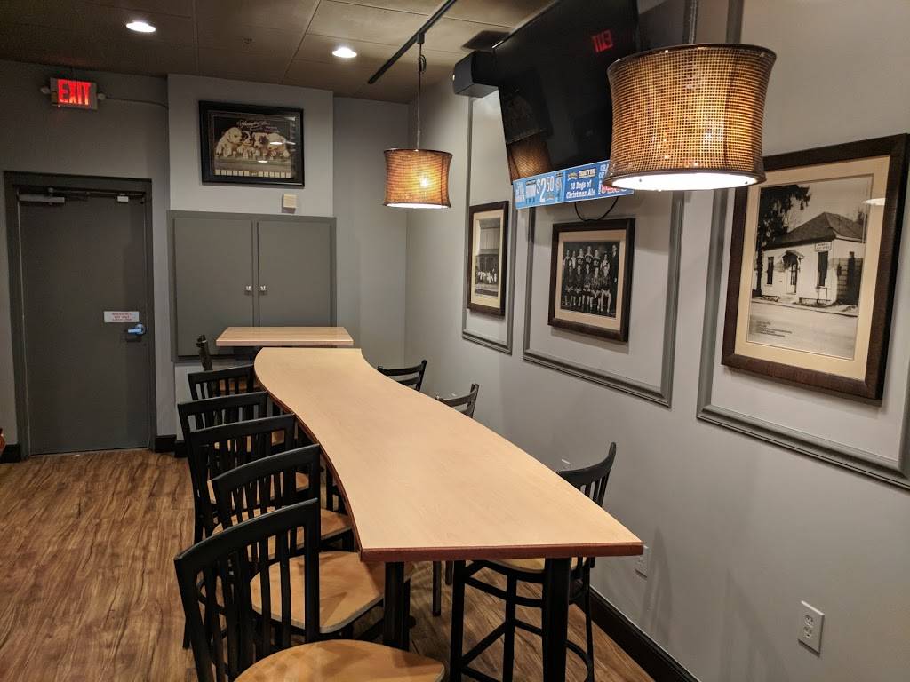 Average Joes Tap House | restaurant | 9890 Brewster Ln, Powell, OH 43065, USA | 6143367765 OR +1 614-336-7765