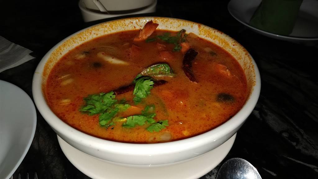 Whoopi Thai cuisine | meal delivery | 2449 Black Rock Turnpike, Fairfield, CT 06825, USA | 2034294956 OR +1 203-429-4956