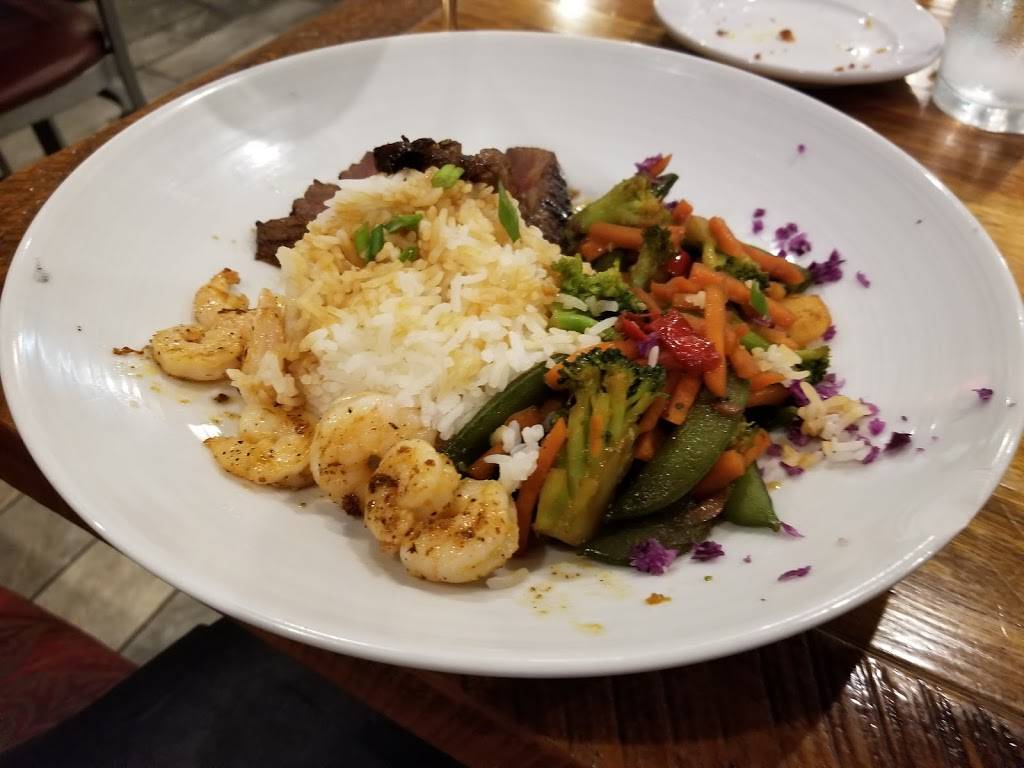 Basils On Market | restaurant | 18 N Market St, Troy, OH 45373, USA | 9378752068 OR +1 937-875-2068