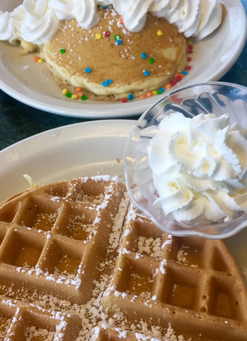 Willow Springs Family Restaurant | restaurant | 8306 Archer Ave, Willow Springs, IL 60480, USA | 7083305005 OR +1 708-330-5005