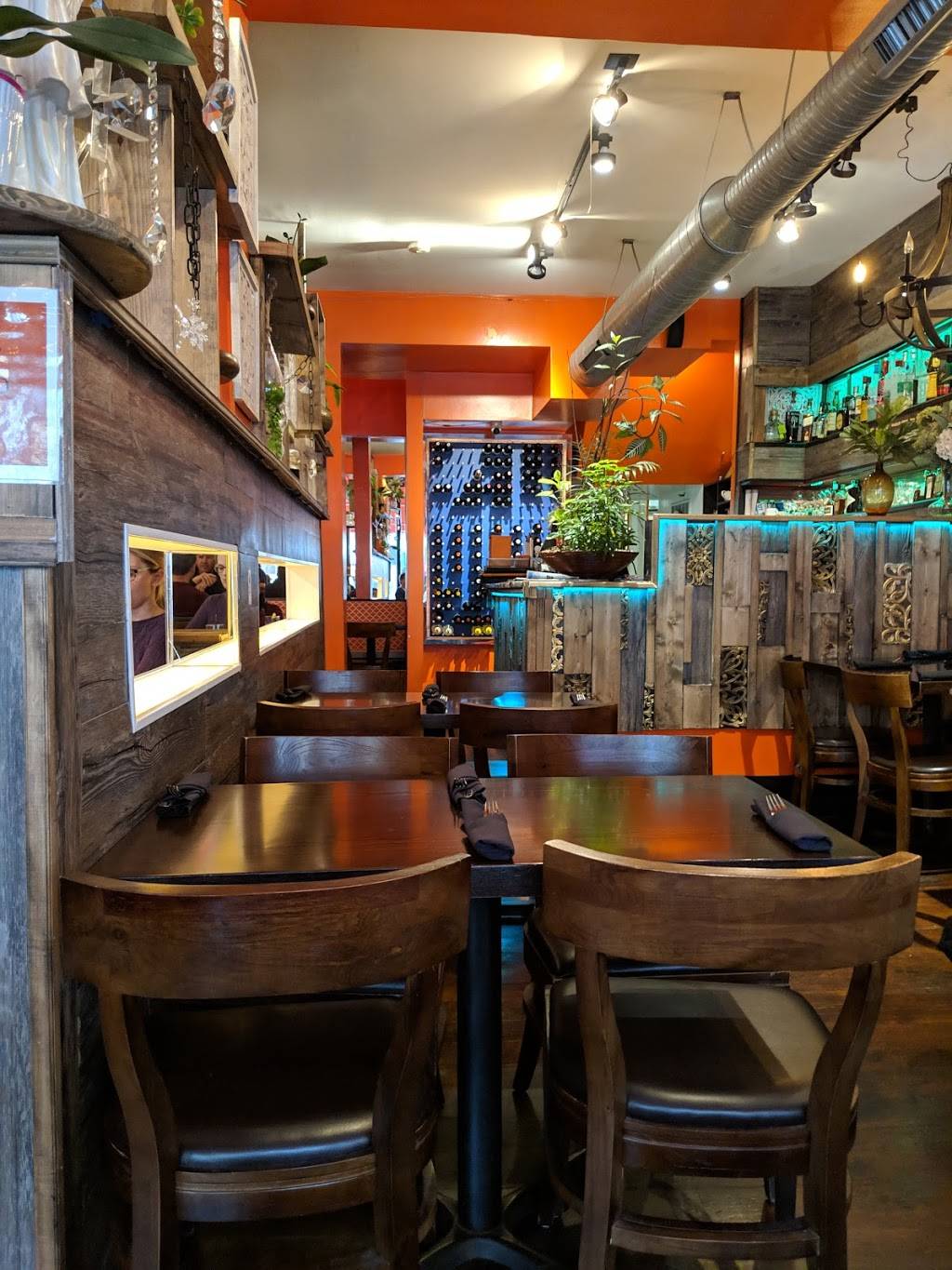 Sumittra Thai Cuisine | restaurant | 12 E Patrick St, Frederick, MD 21701, USA | 3016682303 OR +1 301-668-2303