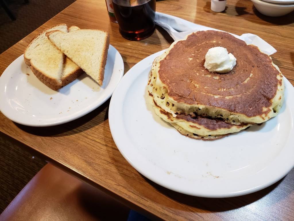 Dennys | restaurant | 13635 San Pedro Ave, San Antonio, TX 78232, USA | 2105456072 OR +1 210-545-6072