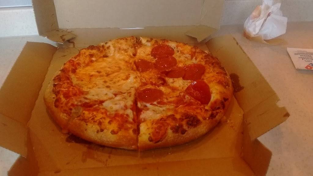 Dominos Pizza | meal delivery | 7018 Pershing Ave, University City, MO 63130, USA | 3147263030 OR +1 314-726-3030