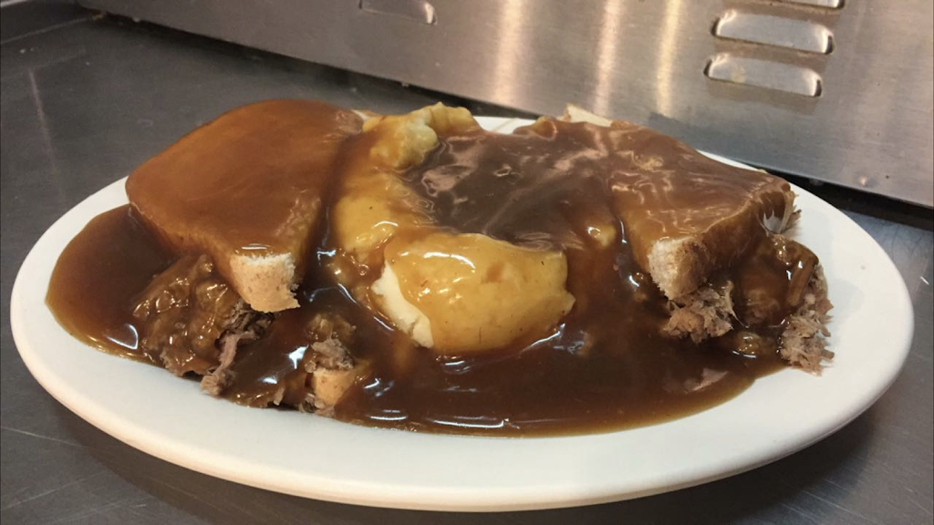 Stinkys Bar & Grill | restaurant | 924 Parriott St, Aplington, IA 50604, USA | 3193472392 OR +1 319-347-2392