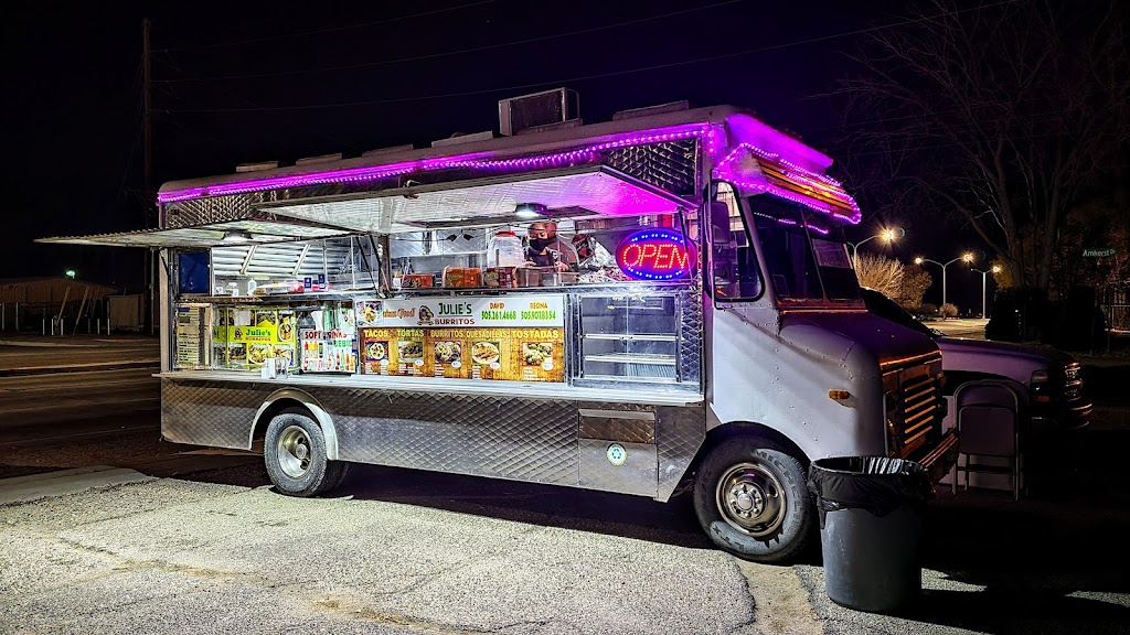 Burritos Julies | restaurant | 1720 Bridge Blvd SW #104, Albuquerque, NM 87105, USA | 5052614668 OR +1 505-261-4668