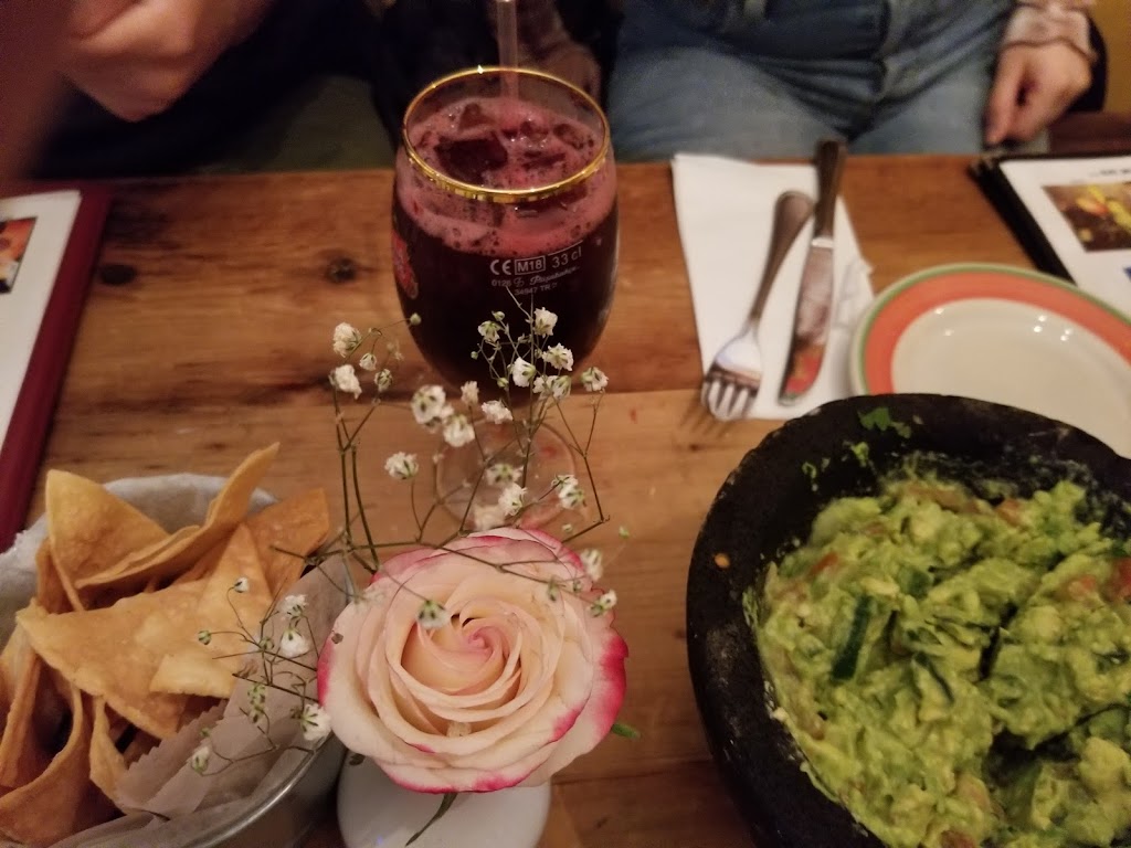 Los Pollitos | restaurant | 499 Myrtle Ave, Brooklyn, NY 11205, USA | 7186366125 OR +1 718-636-6125