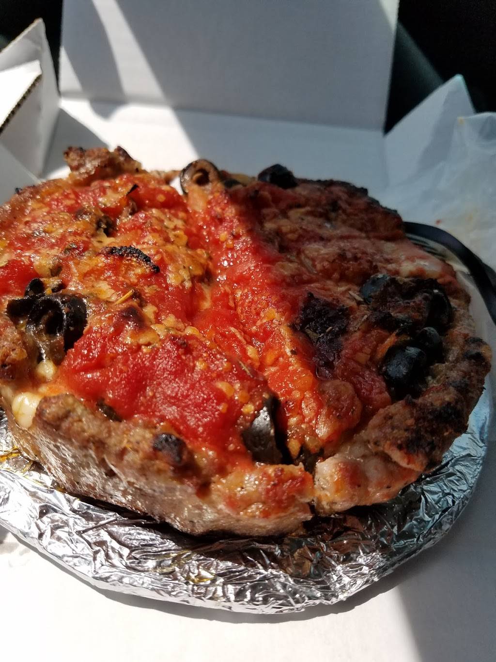 Lou Malnatis Pizzeria | meal delivery | 12801 S Harlem Ave, Palos Heights, IL 60463, USA | 7086082400 OR +1 708-608-2400