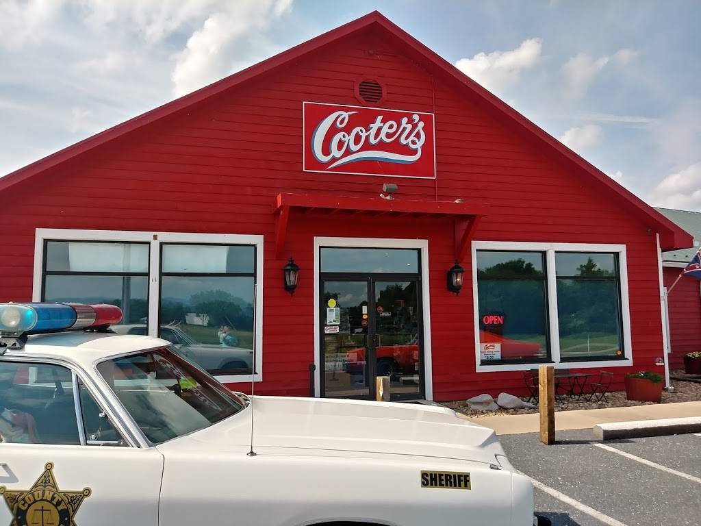 Cooters Luray | restaurant | 4768 US-211, Luray, VA 22835, USA | 5408432515 OR +1 540-843-2515