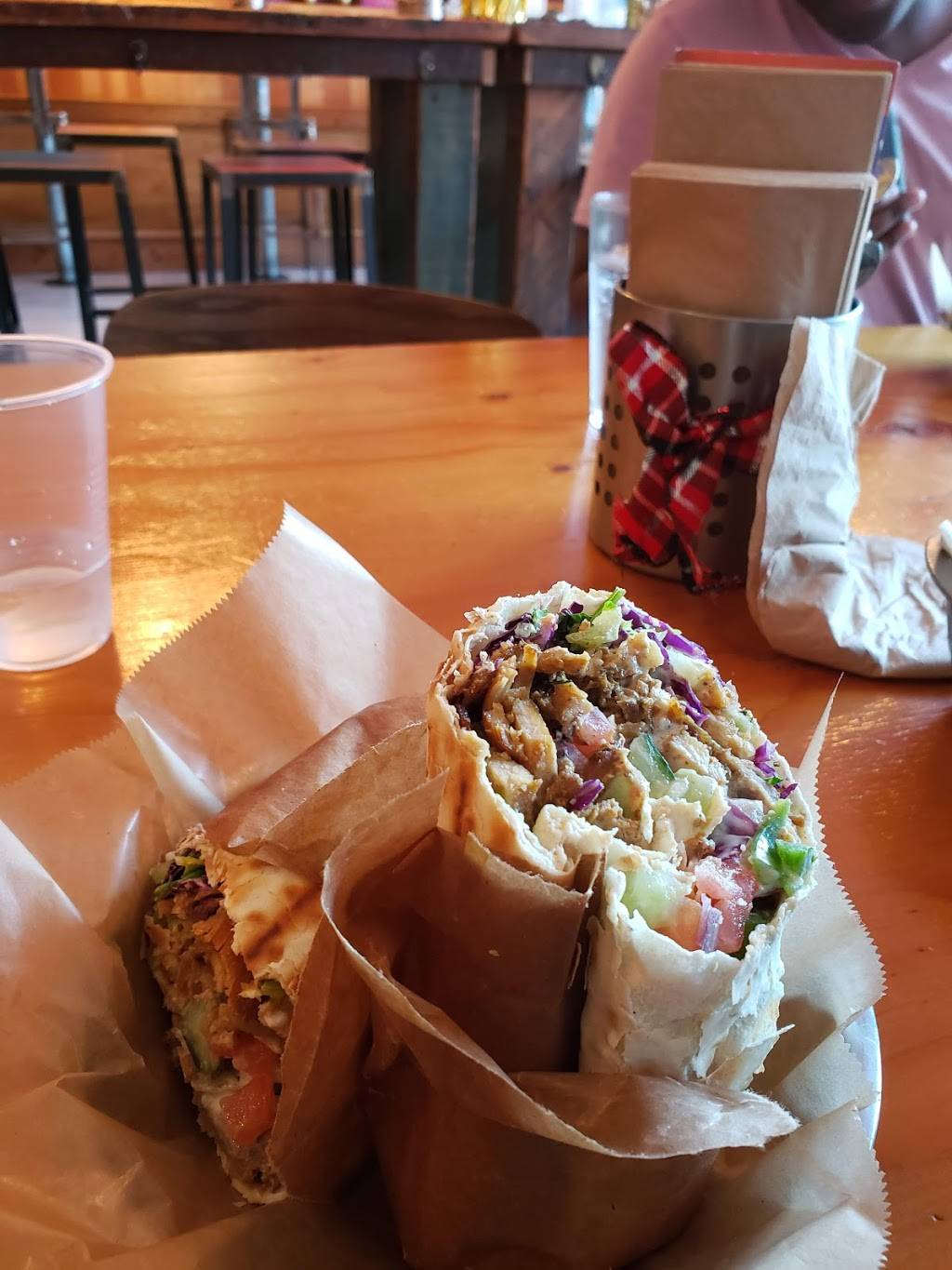 Spitz | restaurant | 3737 Cahuenga Blvd, Studio City, CA 91604, USA | 8187550400 OR +1 818-755-0400