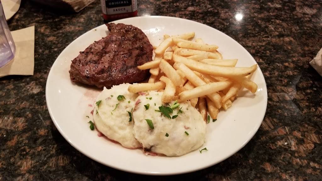 Applebees Grill + Bar | restaurant | 2050 Pipestone Rd, Benton Harbor, MI 49022, USA | 2699258808 OR +1 269-925-8808