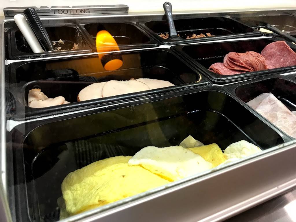 Subway Restaurants | restaurant | 2717 Middlefield Rd, Palo Alto, CA 94306, USA | 6503300402 OR +1 650-330-0402