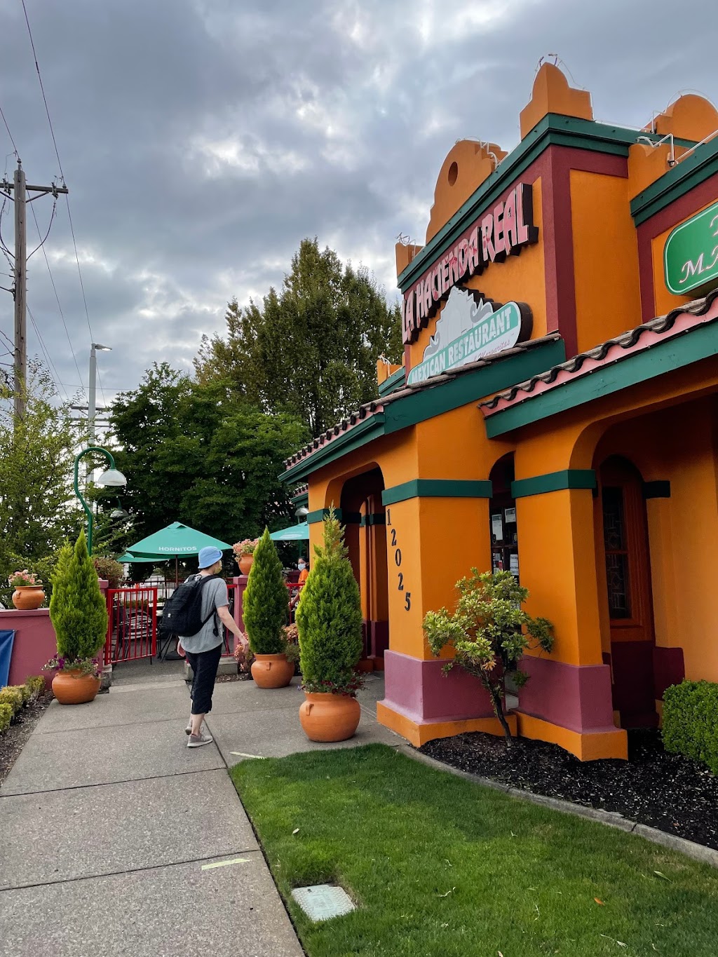 La Hacienda Real | Beaverton | restaurant | 12025 SW Canyon Rd, Beaverton, OR 97005, USA | 5036017000 OR +1 503-601-7000