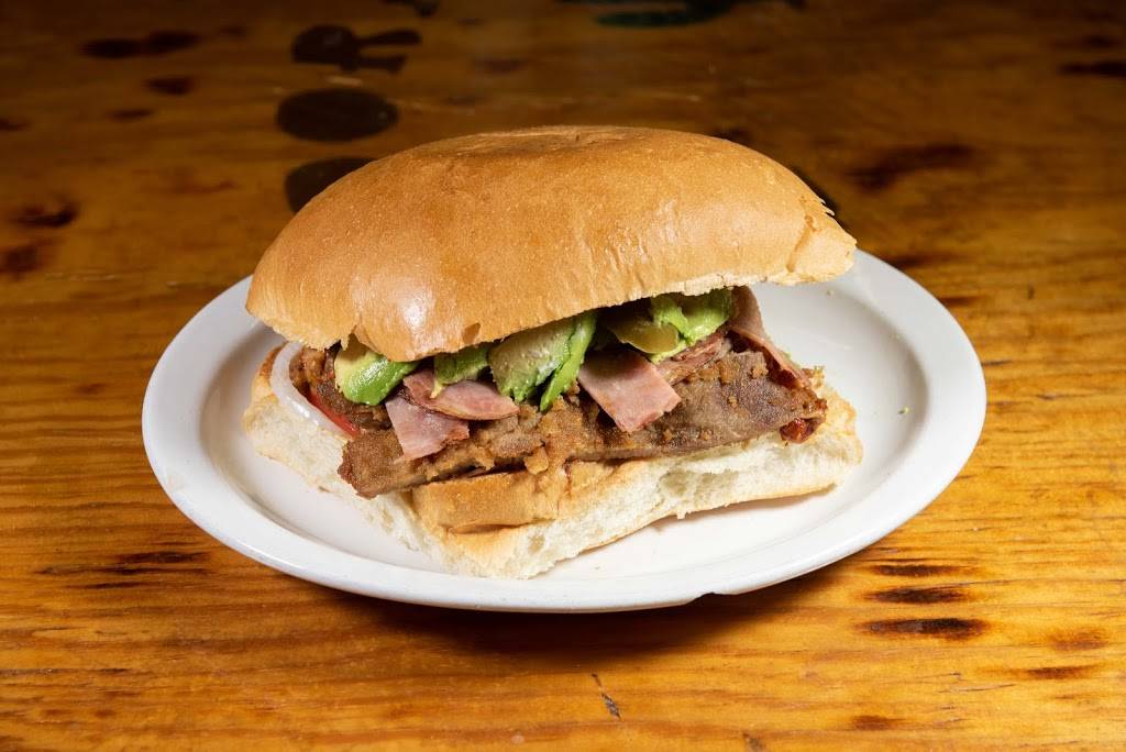 Los Reyes Market and Restaurant Collinsville | restaurant | 69 W Main St, Collinsville, AL 35961, USA | 2565242298 OR +1 256-524-2298