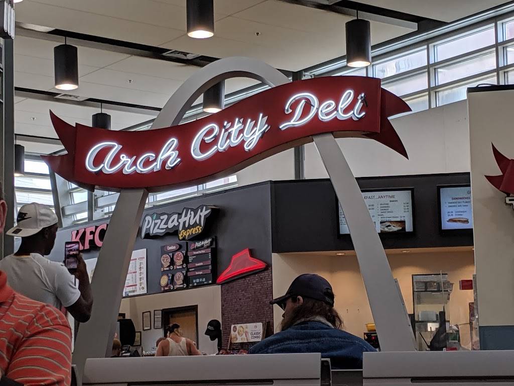 RC Deli | restaurant | 430 S 15th St, St. Louis, MO 63103, USA | 3146215999 OR +1 314-621-5999