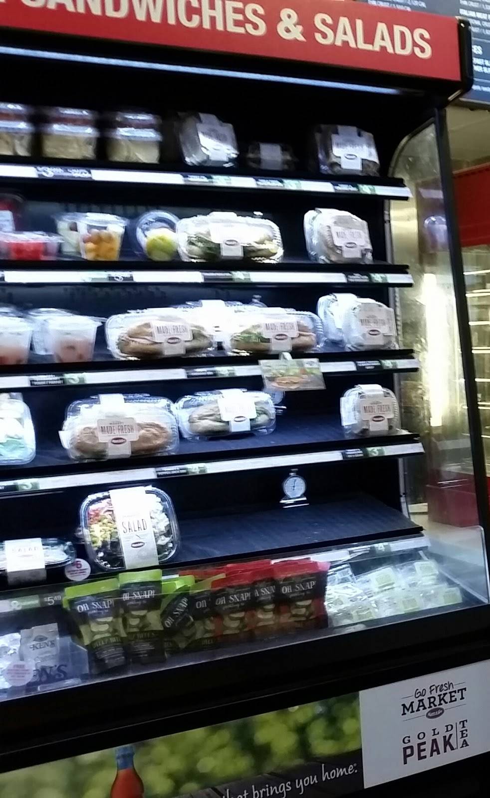 Kum & Go | meal takeaway | 400 Prairie Bluff Dr, Waukee, IA 50263, USA | 5152162176 OR +1 515-216-2176