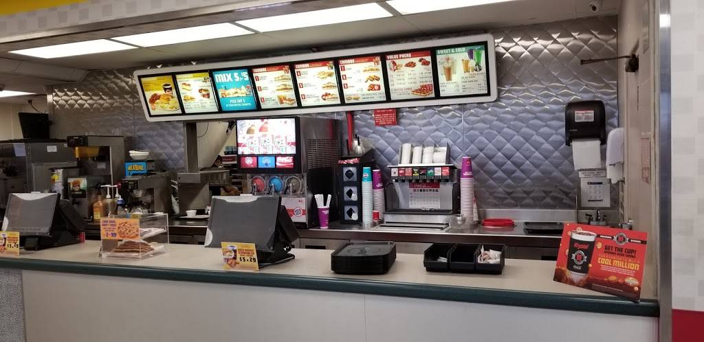 Krystal | restaurant | 2914 S Washington Ave, Titusville, FL 32780, USA | 3212674994 OR +1 321-267-4994