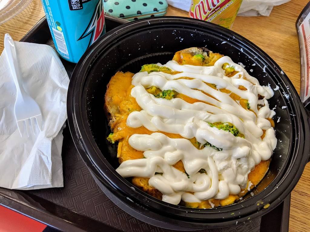 Load a Spud Potato Bar | restaurant | 1721 Madison Ave SE, Grand Rapids, MI 49507, USA | 6162588002 OR +1 616-258-8002