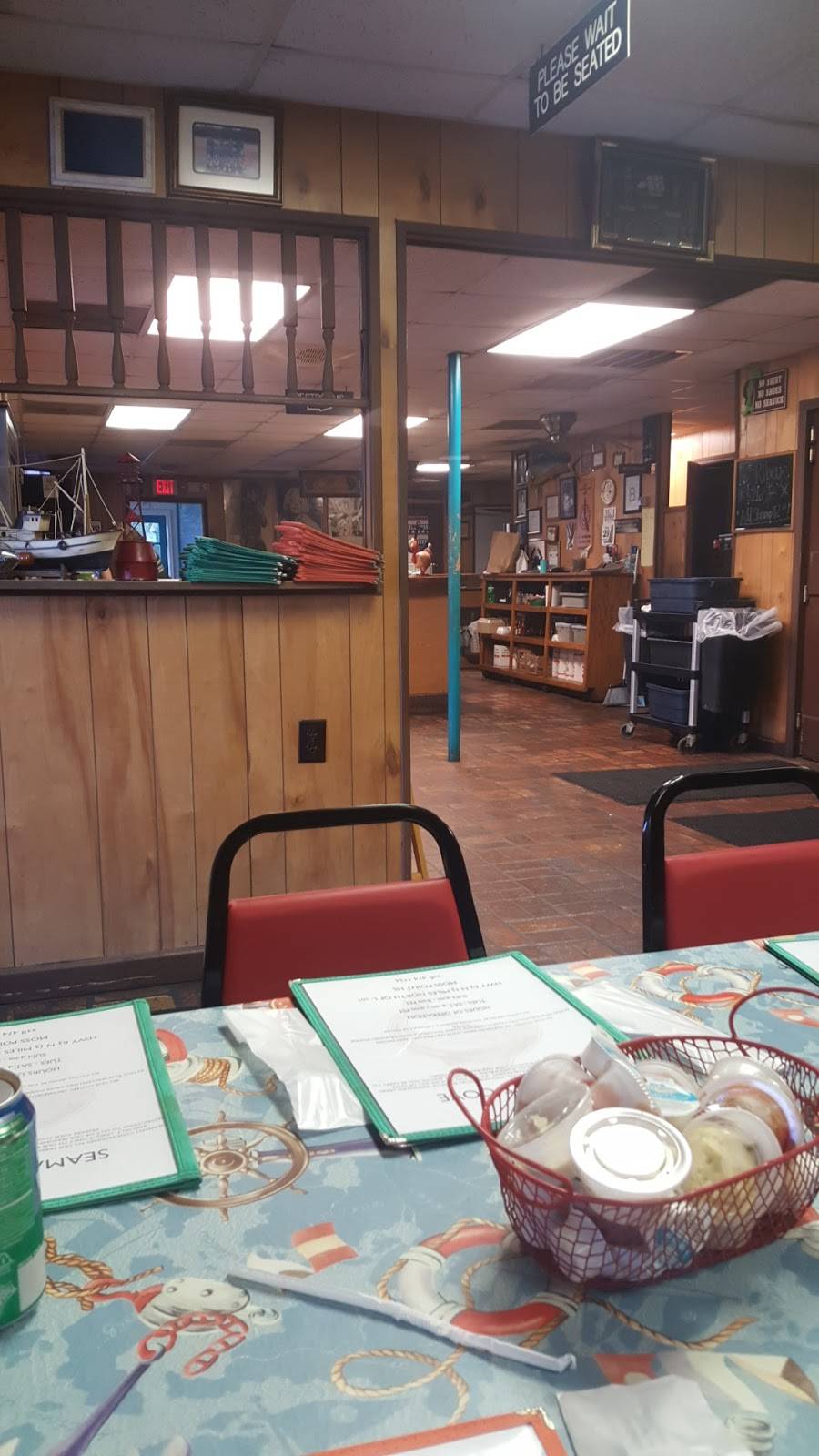 Seamans Cove | restaurant | 10017 MS-63, Moss Point, MS 39562, USA | 2284742234 OR +1 228-474-2234