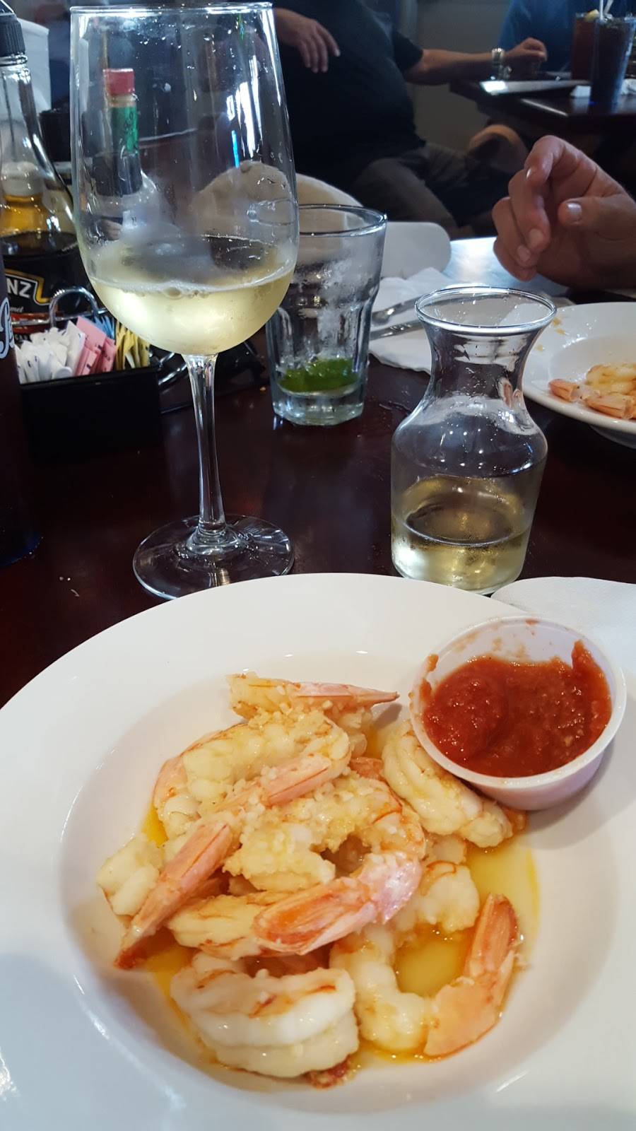 Island Dockside Grill | restaurant | 2700 Harbortown Marina Dr, Merritt Island, FL 32952, USA | 3214123400 OR +1 321-412-3400