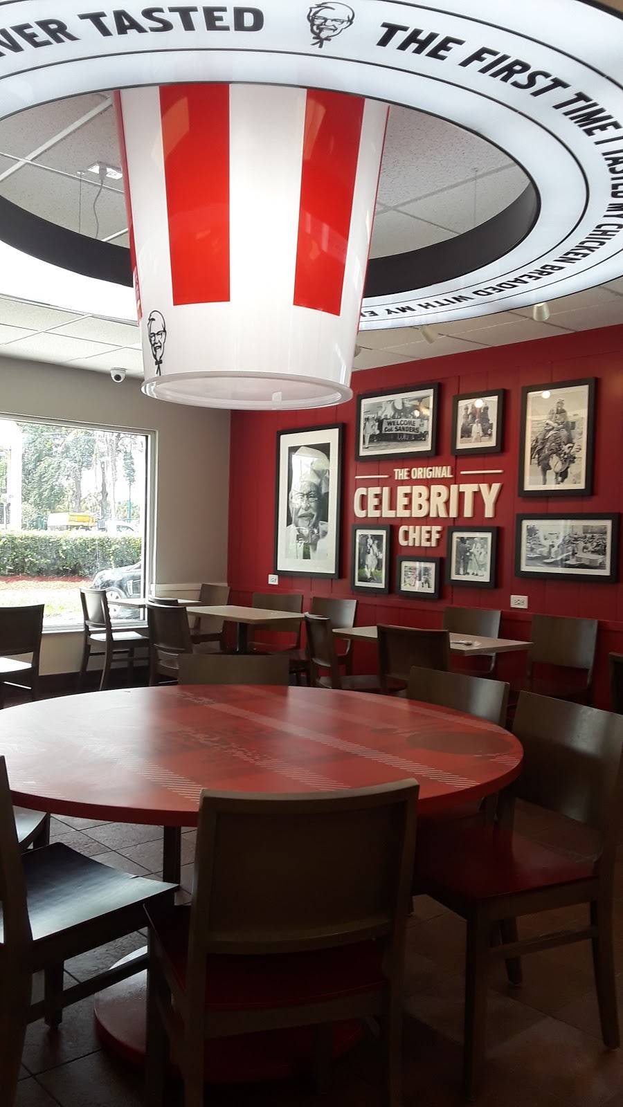 Long John Silvers | restaurant | 2801 Crossroads Pkwy, Fort Pierce, FL 34945, USA | 7725950798 OR +1 772-595-0798