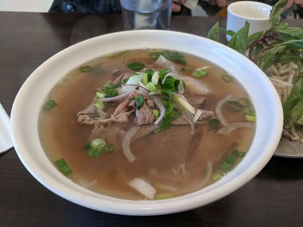Pho Golden 7 | restaurant | 4555 Hwy 7 Unit B1, Woodbridge, ON L4L 1S6, Canada | 9058563866 OR +1 905-856-3866