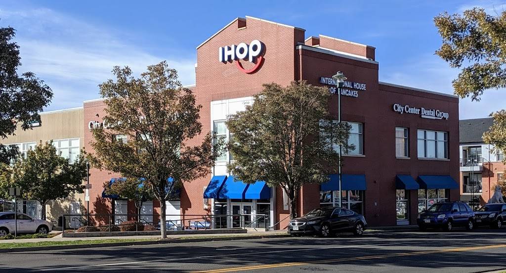 IHOP | restaurant | 800 Englewood Pkwy, Englewood, CO 80110, USA | 3037614467 OR +1 303-761-4467