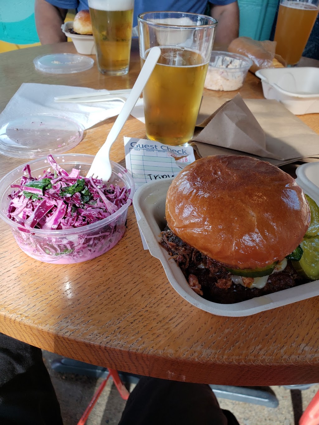 Animales Burger Co. | restaurant | Bauhaus Brew Labs, Minneapolis, MN 55413, USA | 6127900284 OR +1 612-790-0284