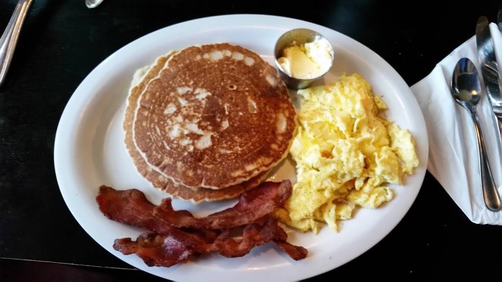 Silvers Saloon | restaurant | 2752 Pacific Ave SE, Olympia, WA 98501, USA | 3604890255 OR +1 360-489-0255