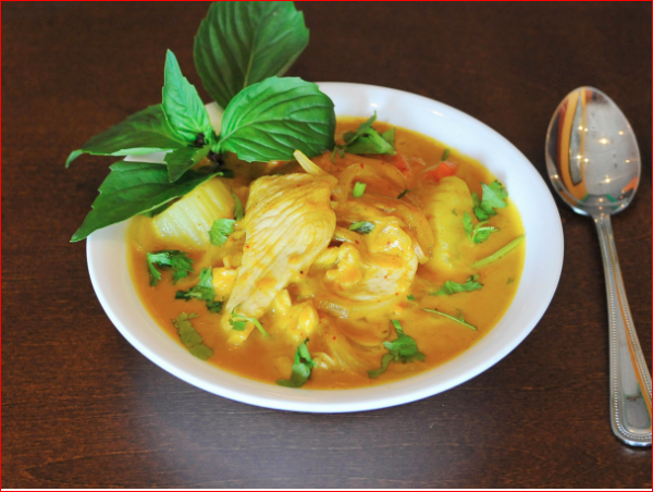 Sa-Bai Thong Thai Cuisine | meal delivery | 2840 University Ave, Madison, WI 53705, USA | 6082383100 OR +1 608-238-3100