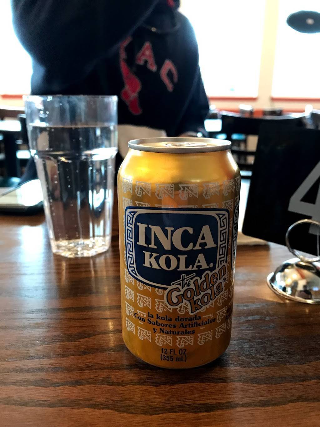 Don Luchos Restaurant | restaurant | 7919 Roosevelt Way NE, Seattle, WA 98115, USA | 2062571333 OR +1 206-257-1333