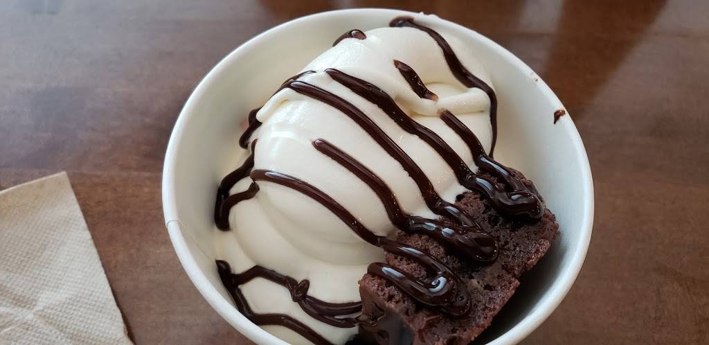 PDQ Test Kitchen | restaurant | 4343 Anchor Plaza Pkwy Suite 100, Tampa, FL 33634, USA | 8135137544 OR +1 813-513-7544