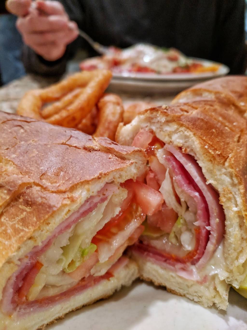 Reginellas Italian Ristorante | restaurant | 4000 Virginia Beach Blvd #104, Virginia Beach, VA 23452, USA | 7574989770 OR +1 757-498-9770