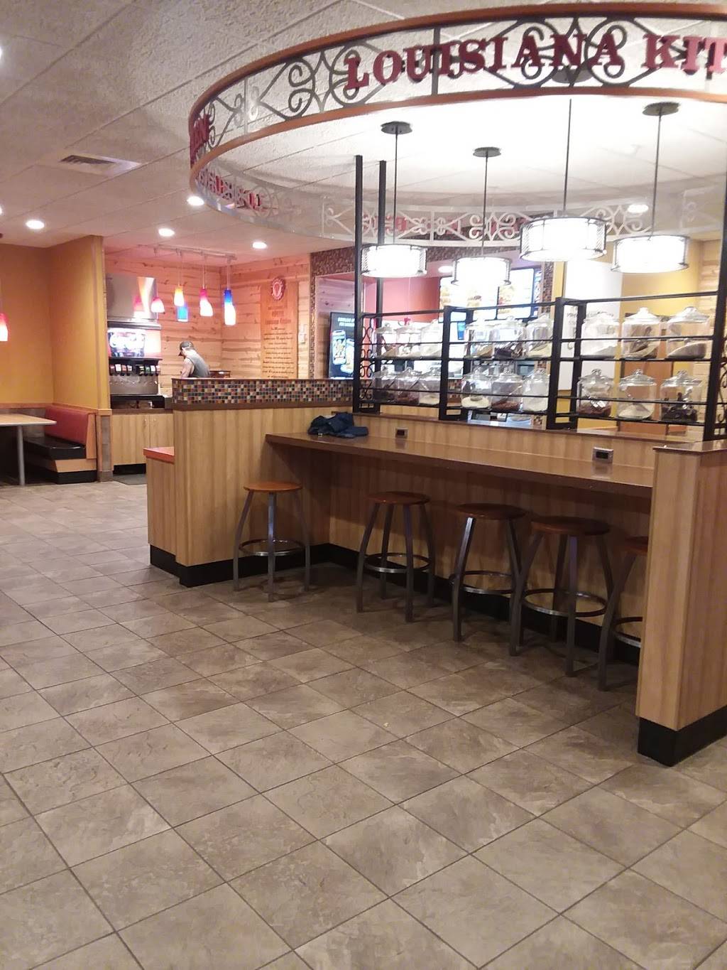 Popeyes Louisiana Kitchen | restaurant | 947 S Jefferson Ave, Cookeville, TN 38501, USA | 9318541906 OR +1 931-854-1906